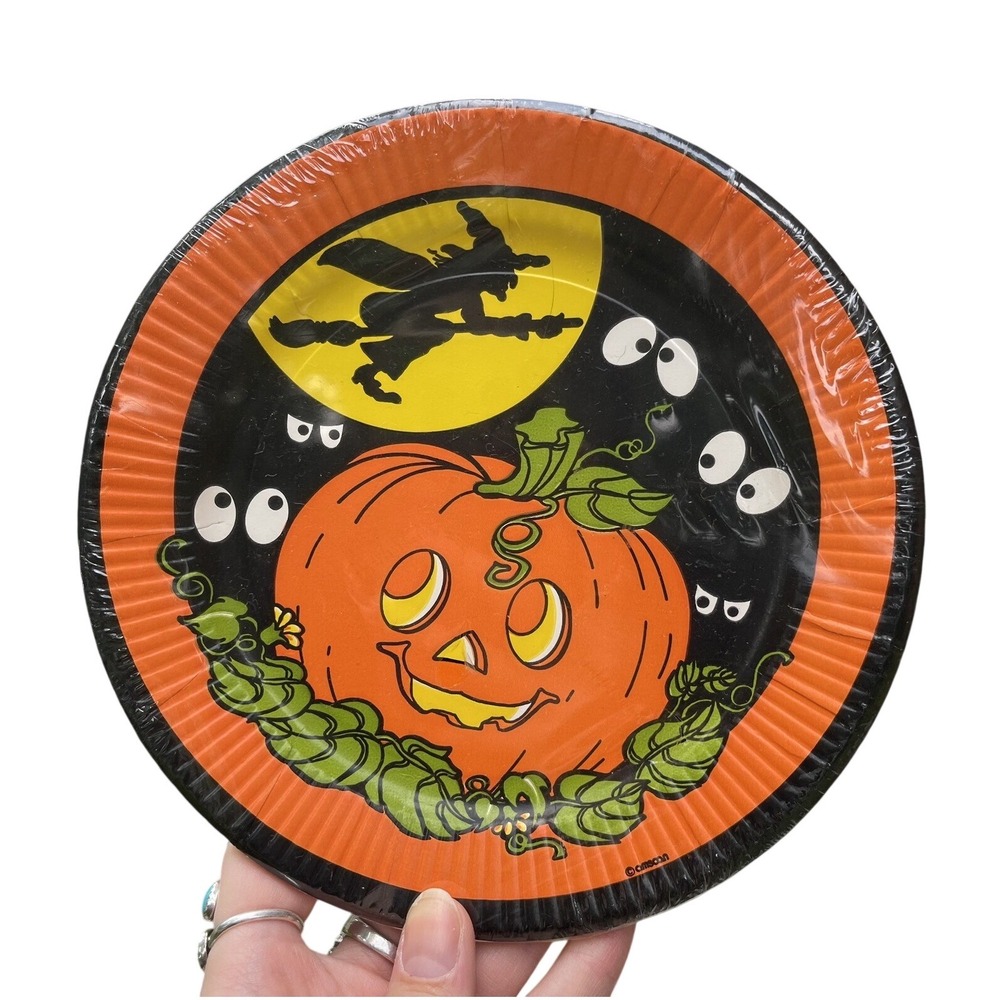 NOS VINTAGE Amscan HALLOWEEN 8 PAPER PLATES 7"‎ Which & SPOOKY EYES JackOLantern